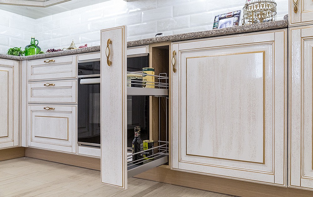 Кухня Виконт с патиной