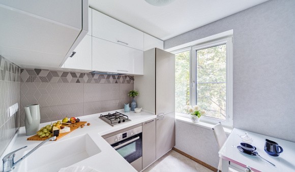 Светлая кухня в Воронеже