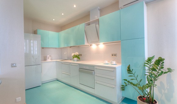 Глянцевая кухня в Санкт-Петербурге