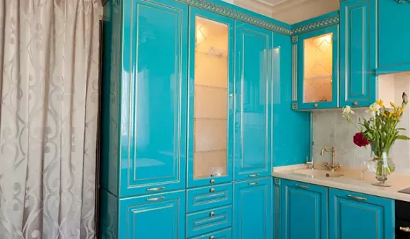 Глянцевая кухня в Казани