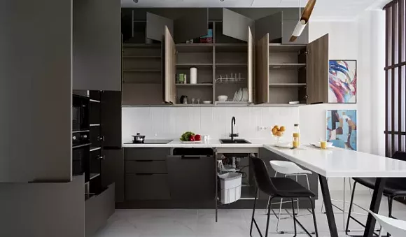 Коричневая кухня в Воронеже