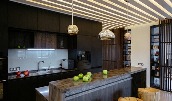 Коричневая кухня в Мурманске