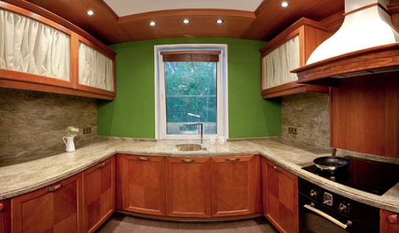 Коричневая кухня в Клину