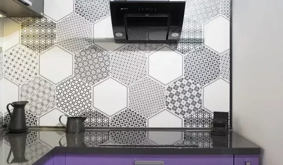 Фиолетовая кухня в Твери