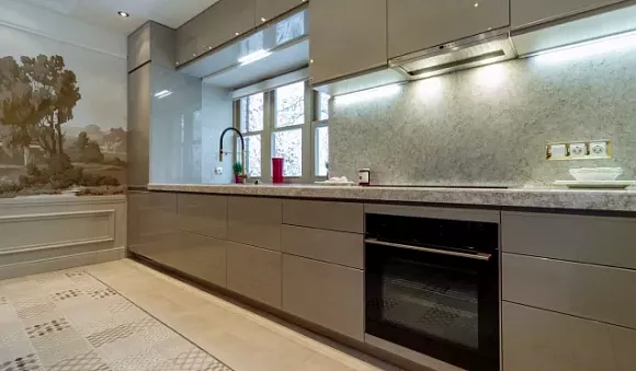 Серая кухня в Санкт-Петербурге